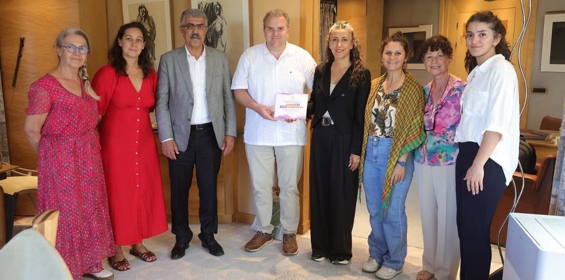 Birliğimiz Heyeti , Nanterre Belediye Başkanı Raphaël Adam ile bir araya geldi